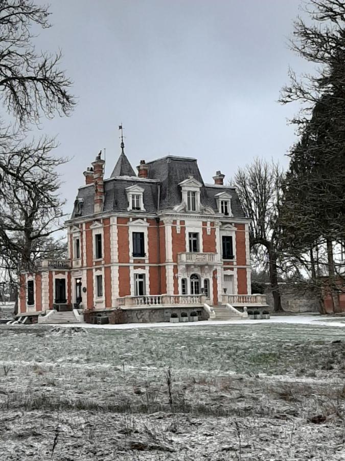 Luxe Gite Met Authentieke Kamers In De Creuse, France Valliere Luaran gambar